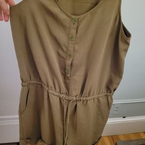Ann Taylor shorts jumpsuit size M